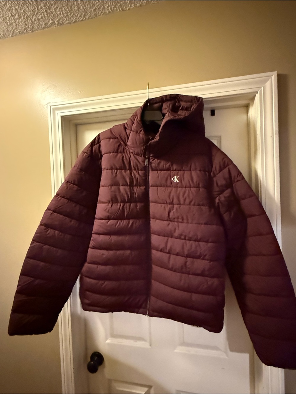 Calvin Klein Jeans Burgundy Puffer Jacket water and wind resistant